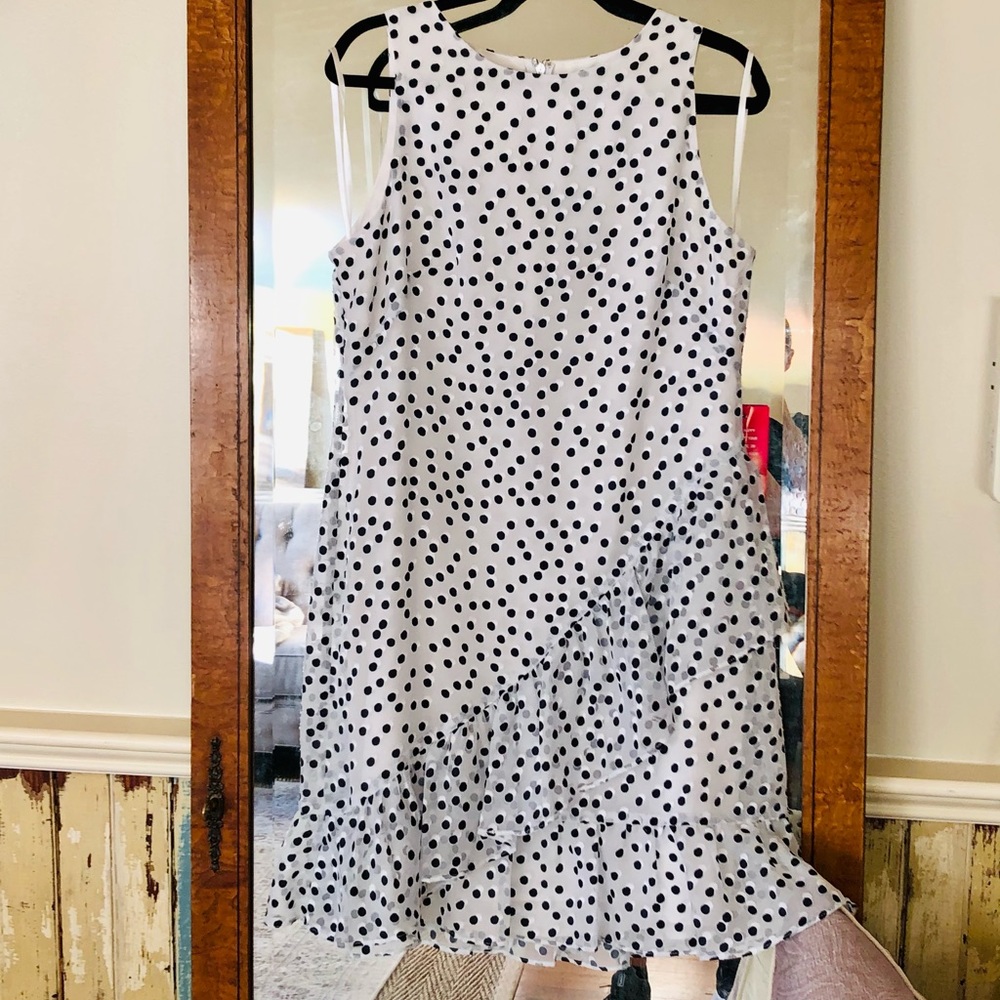 Ralph Lauren Black/white polkadot dress w ruffles